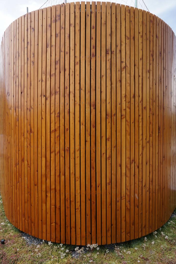 Bardage et isolation thermique extérieure ITE Bardage à claire voie en mélèze du Queyras sur isolation thermique