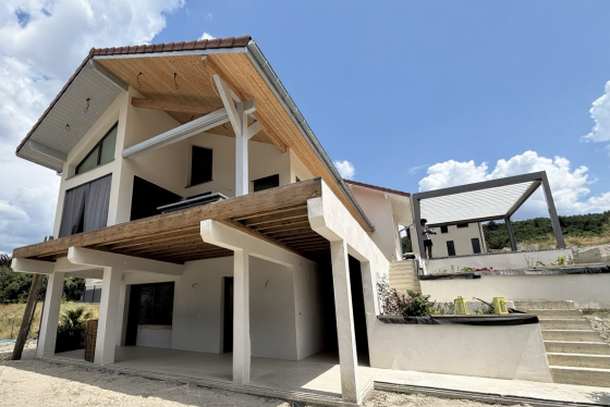 soubassement béton et ossature bois